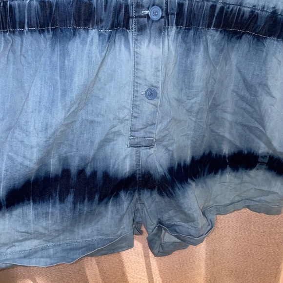 Fashion to Figure Ombré Jean Painter’s Romper with Buttons & Elastic Waist - Picture 2 of 3